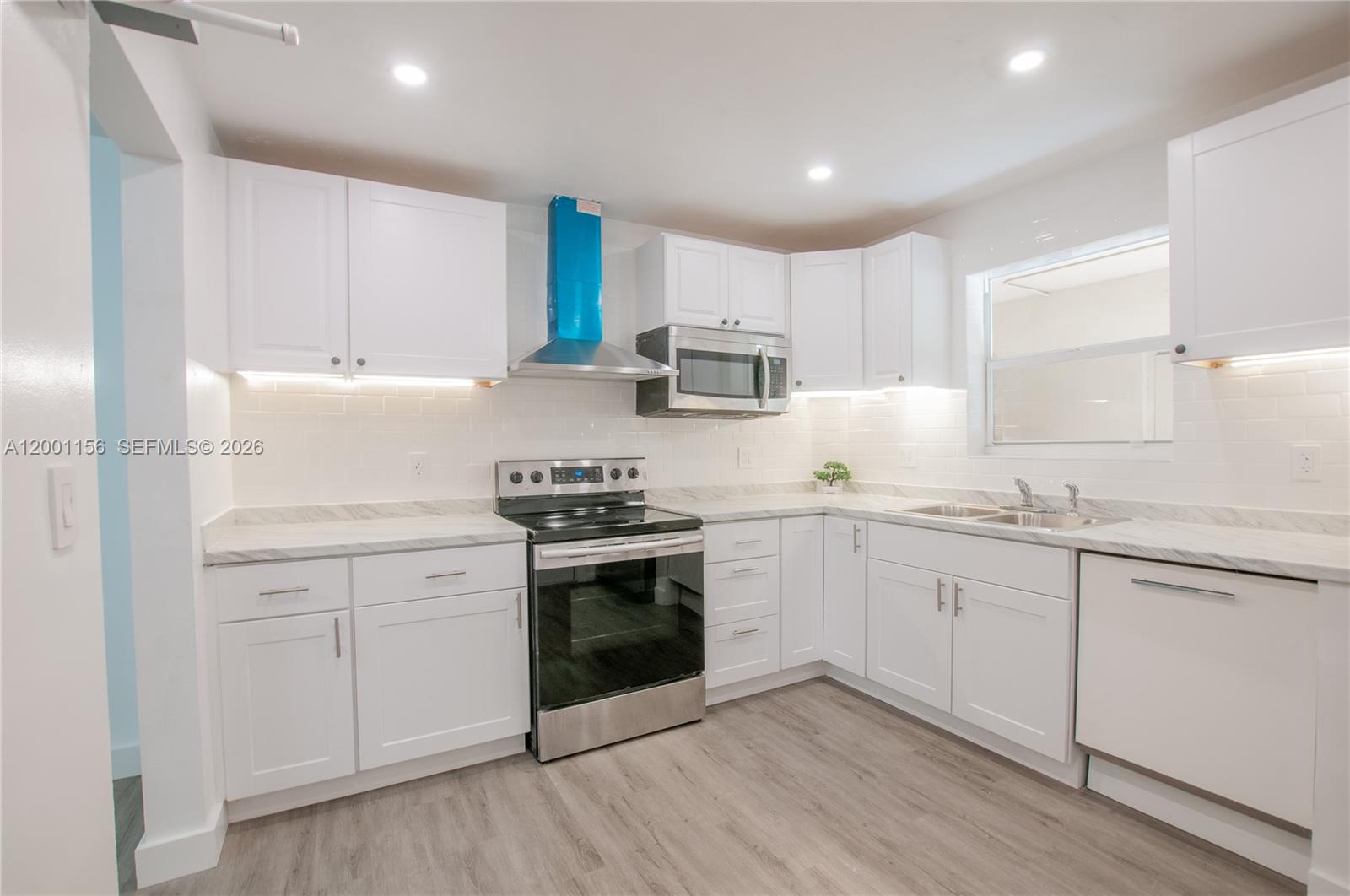 SOUTHBROOK CONDOMINIUM AP - Residential