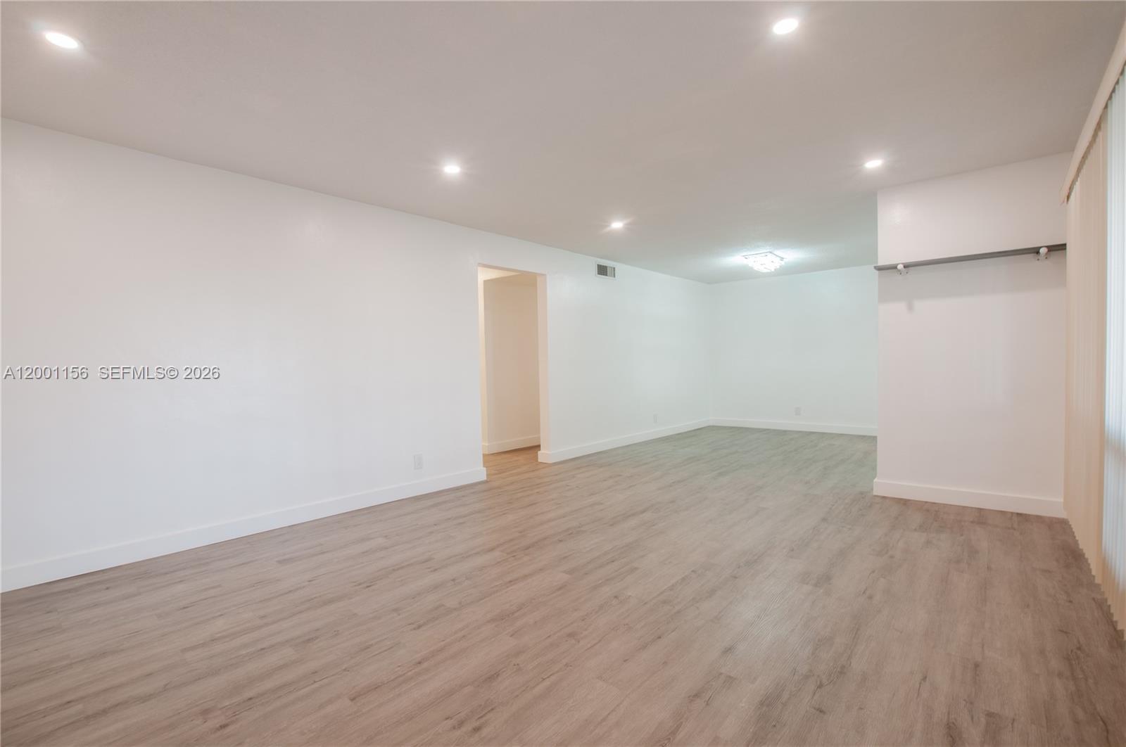 SOUTHBROOK CONDOMINIUM AP - Residential