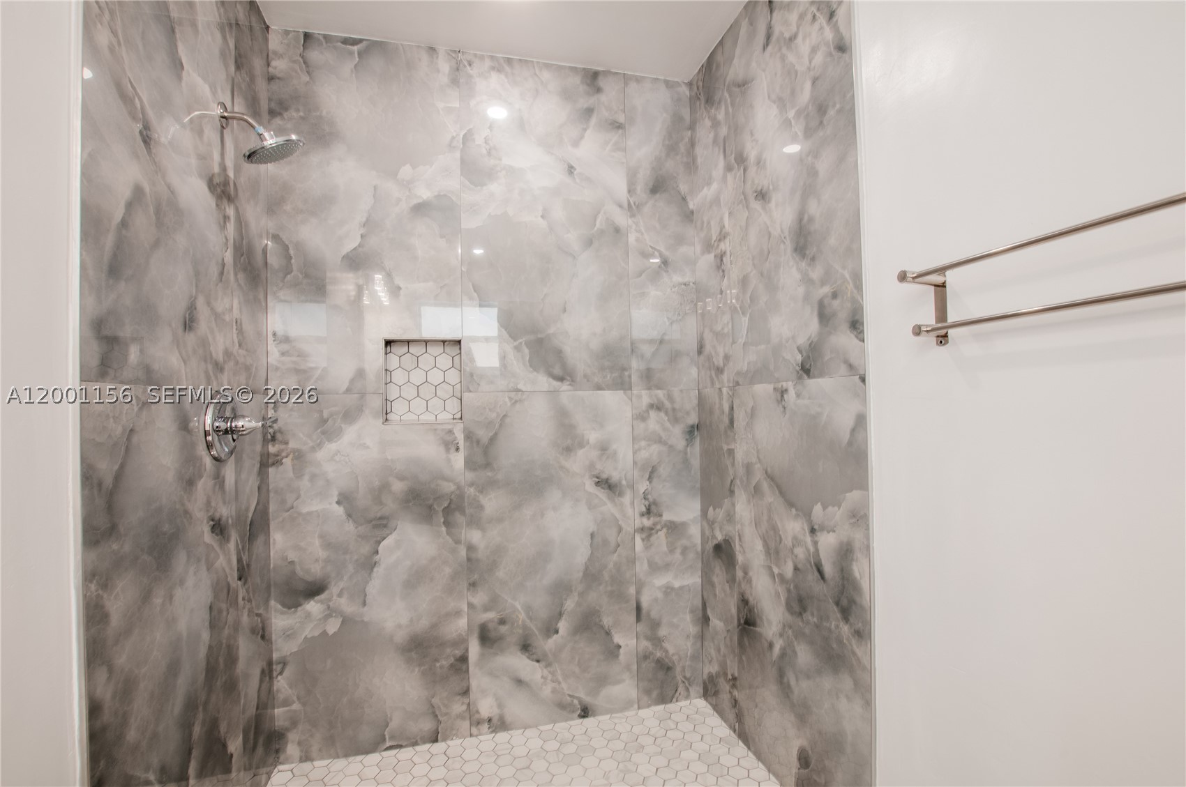 SOUTHBROOK CONDOMINIUM AP - Residential