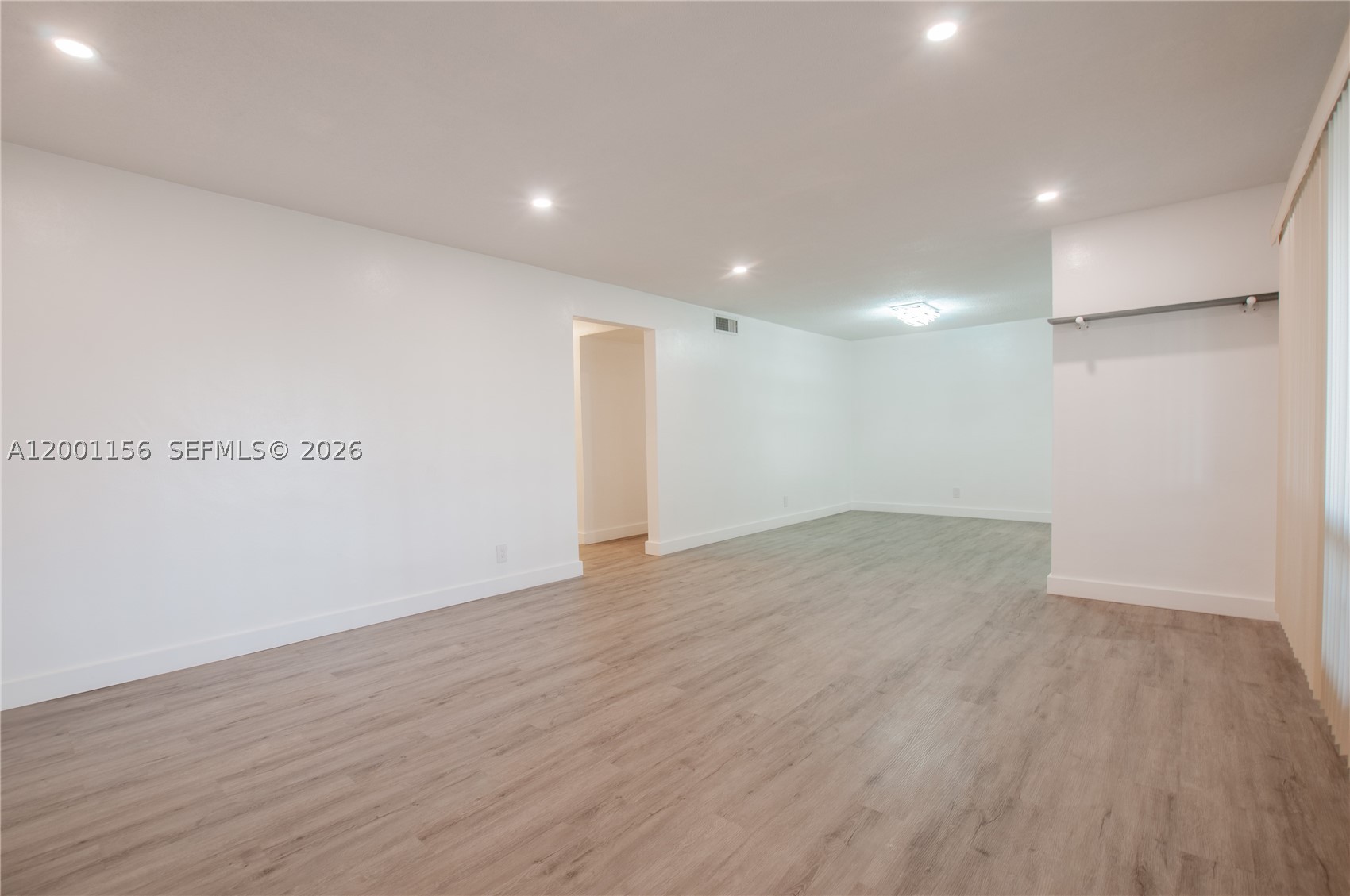 SOUTHBROOK CONDOMINIUM AP - Residential
