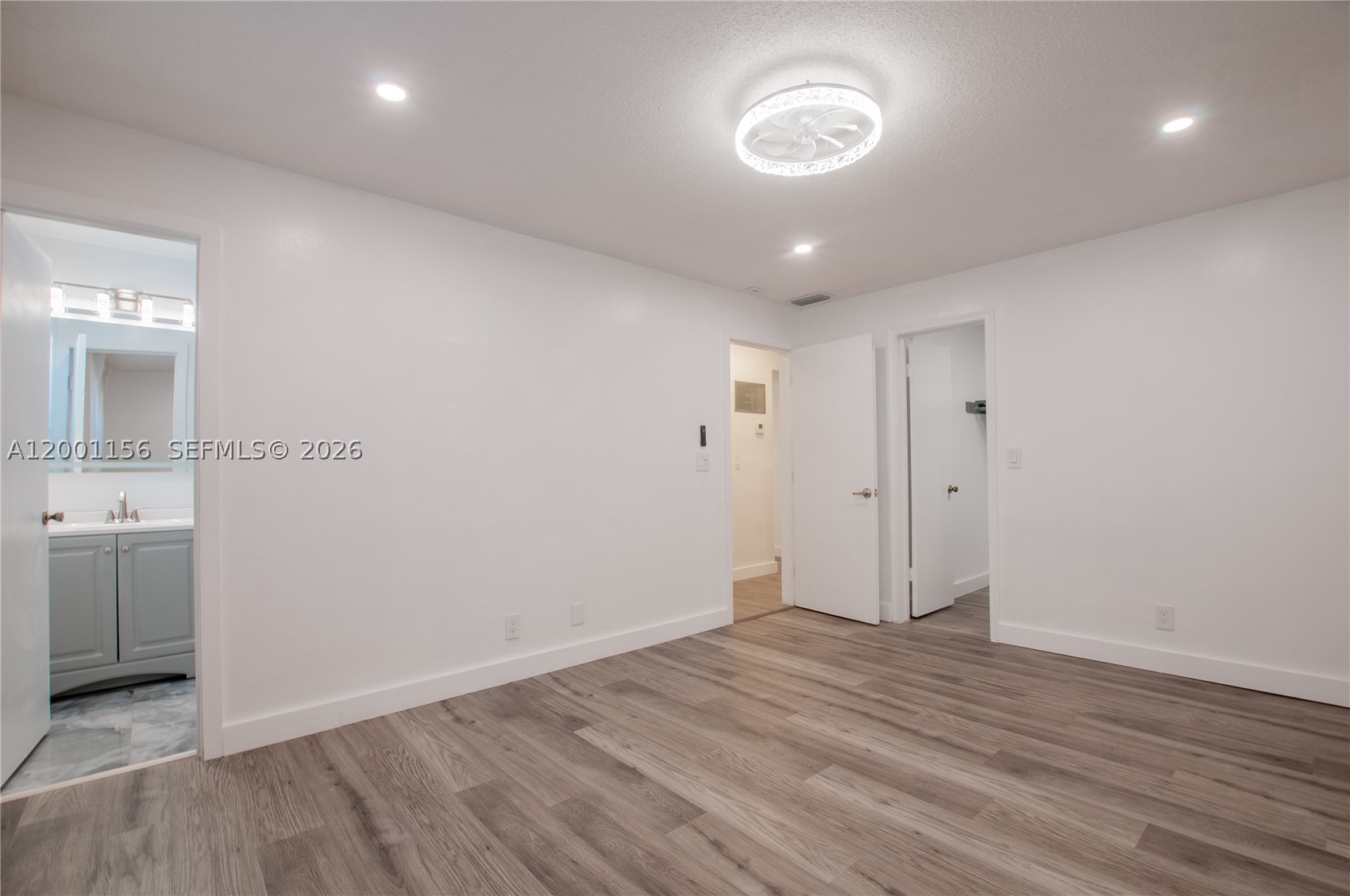 SOUTHBROOK CONDOMINIUM AP - Residential