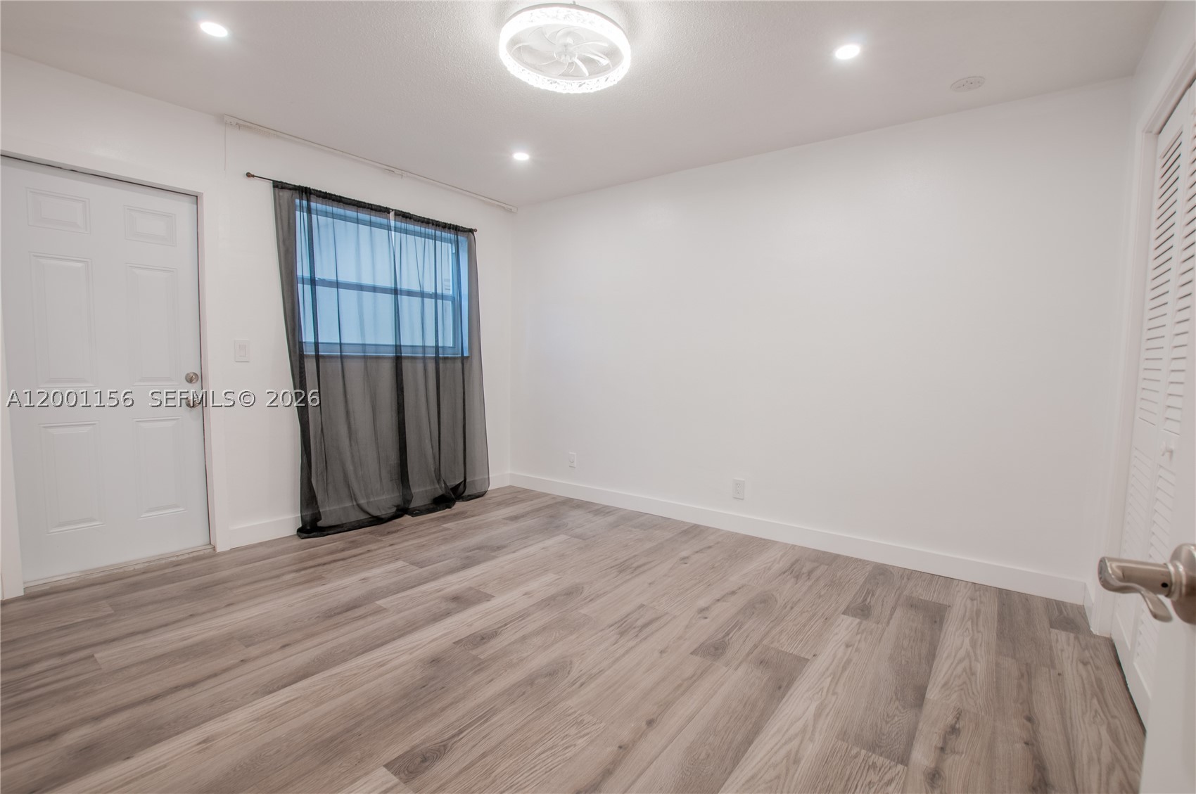 SOUTHBROOK CONDOMINIUM AP - Residential