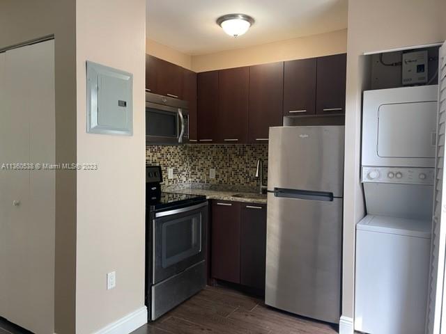 BRICKELL RIVERVIEW - Residential Lease