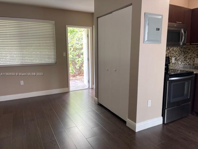 BRICKELL RIVERVIEW - Residential Lease