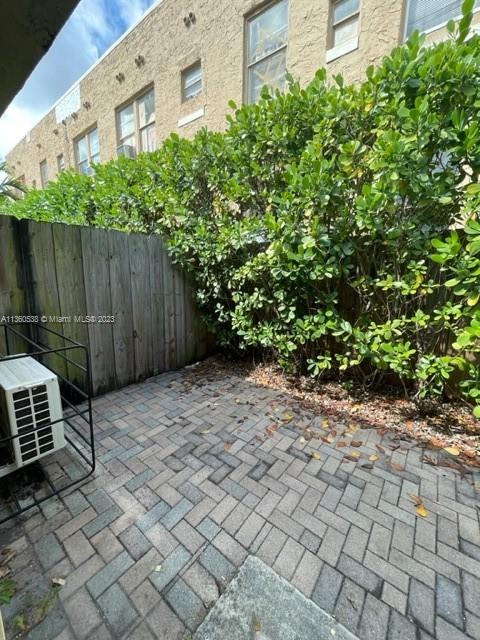 BRICKELL RIVERVIEW - Residential Lease