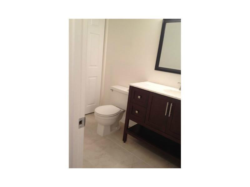OASIS CONDO NO 3 - Residential Lease