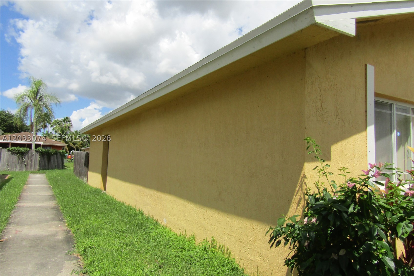 VILLAS OF PALM BAY - Residential