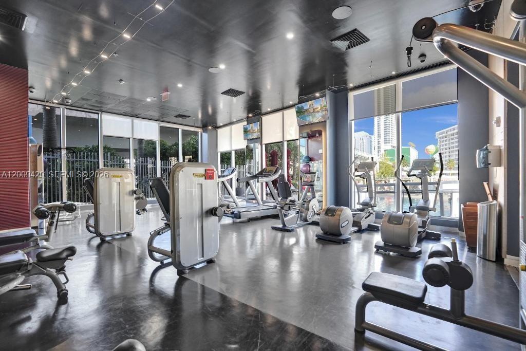 BEACHWALK CONDOMINIUM - Residential