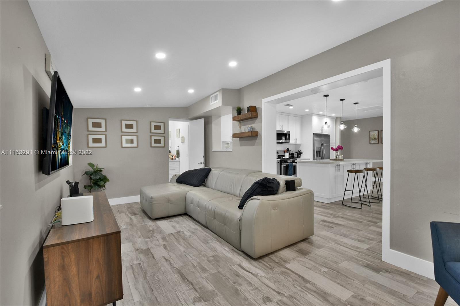 PALM SPRINGS NORTH SEC C - Residential