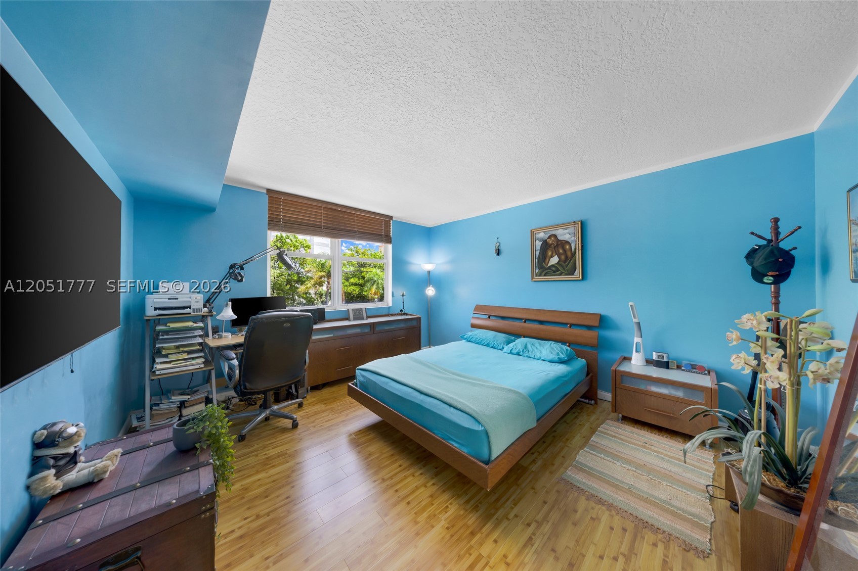 BREEZE CONDO - Residential