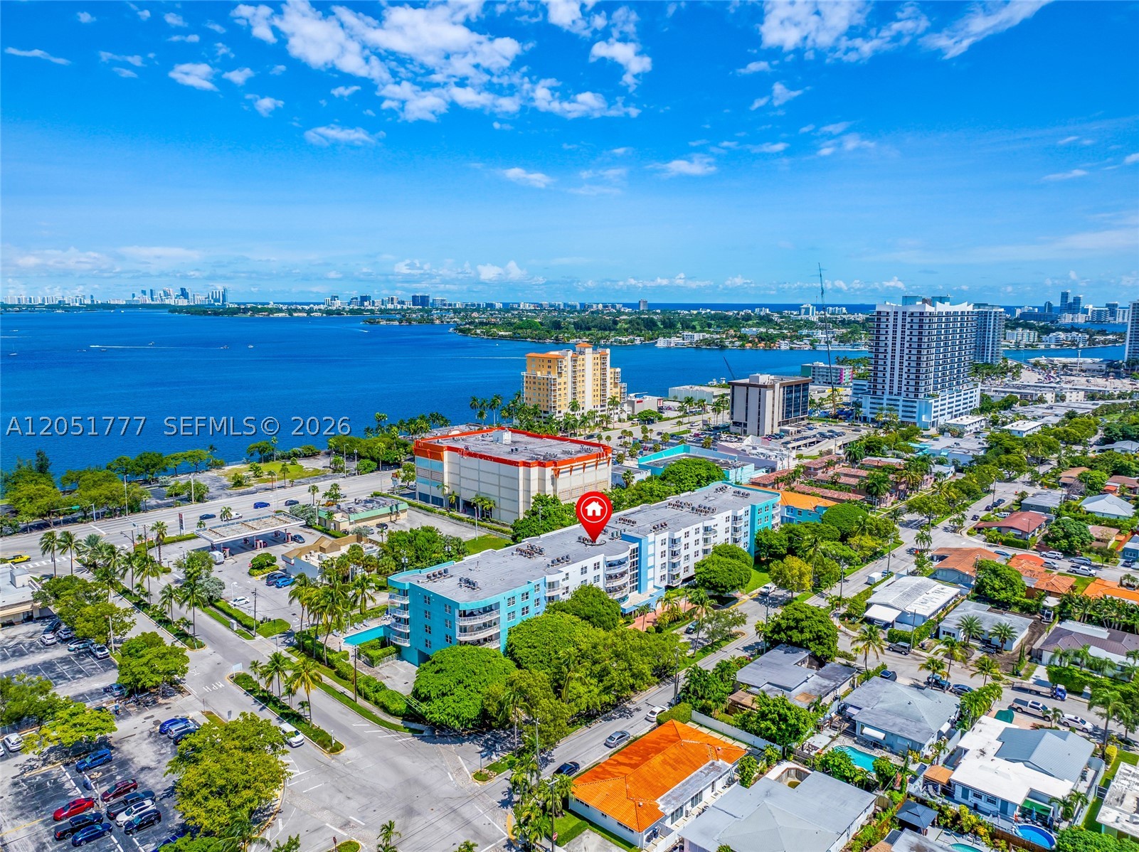 BREEZE CONDO - Residential