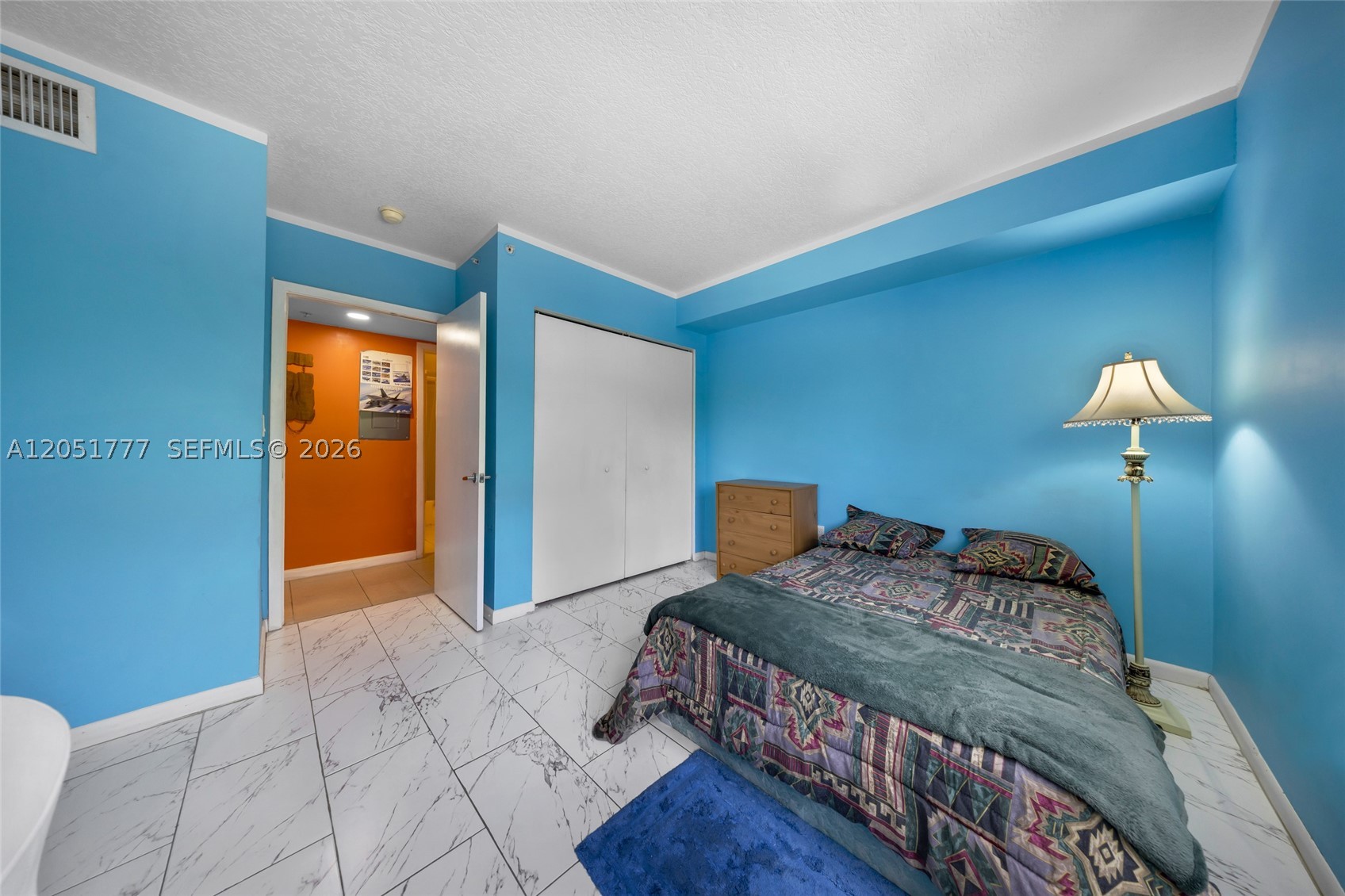 BREEZE CONDO - Residential