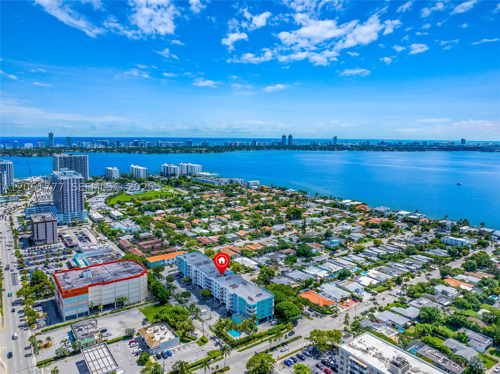 BREEZE CONDO - Residential