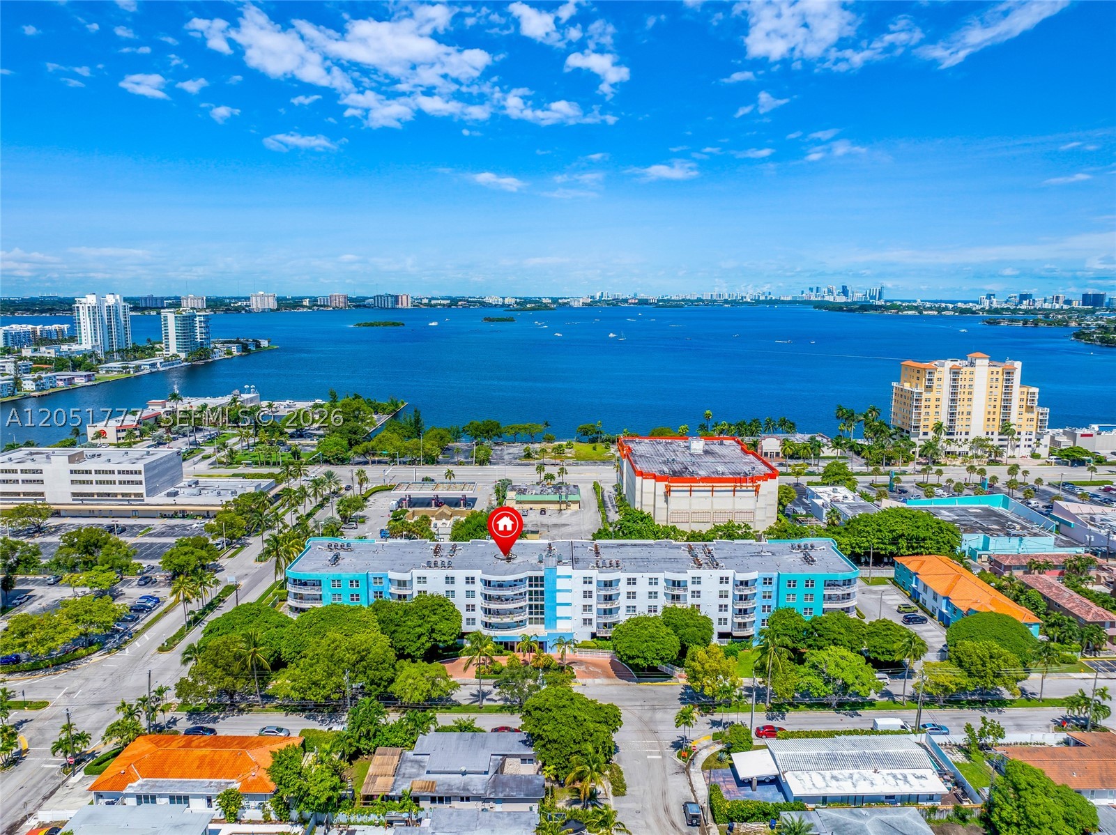BREEZE CONDO - Residential