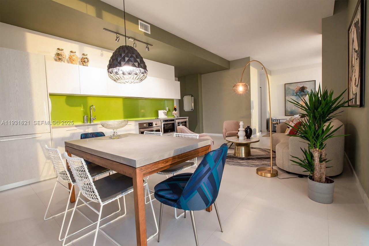 PARAISO BAYVIEWS CONDO - Residential