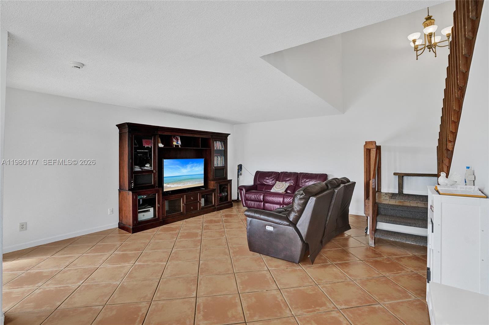 LAKES MEADOW VILG HOMES C - Residential