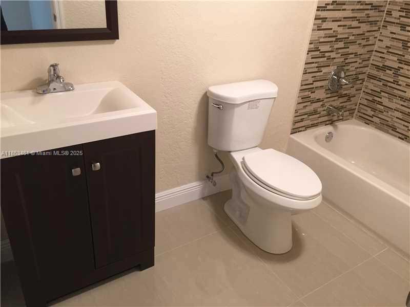 DADELAND PLACE CONDO - Residential Lease