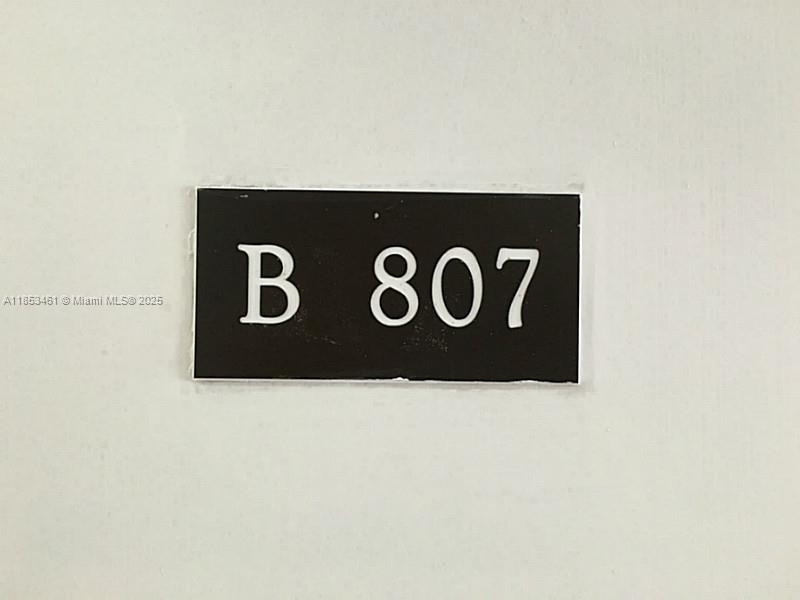 DADELAND PLACE CONDO - Residential Lease