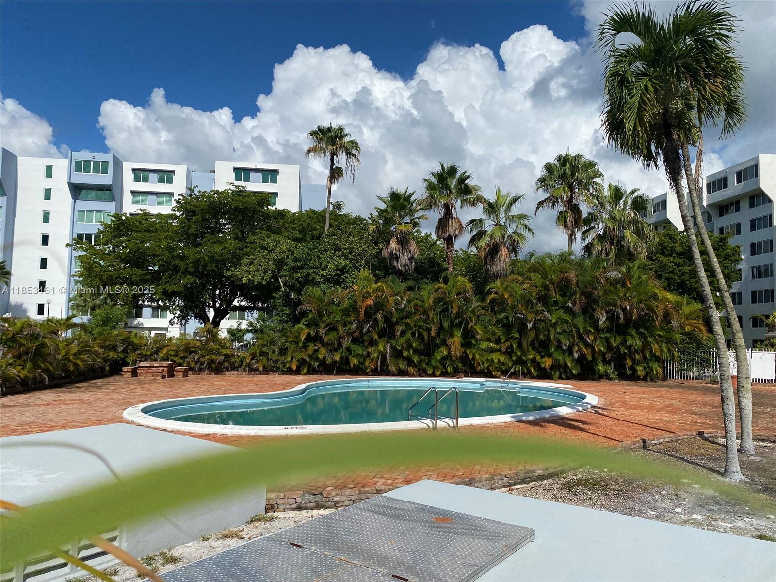 DADELAND PLACE CONDO - Residential Lease