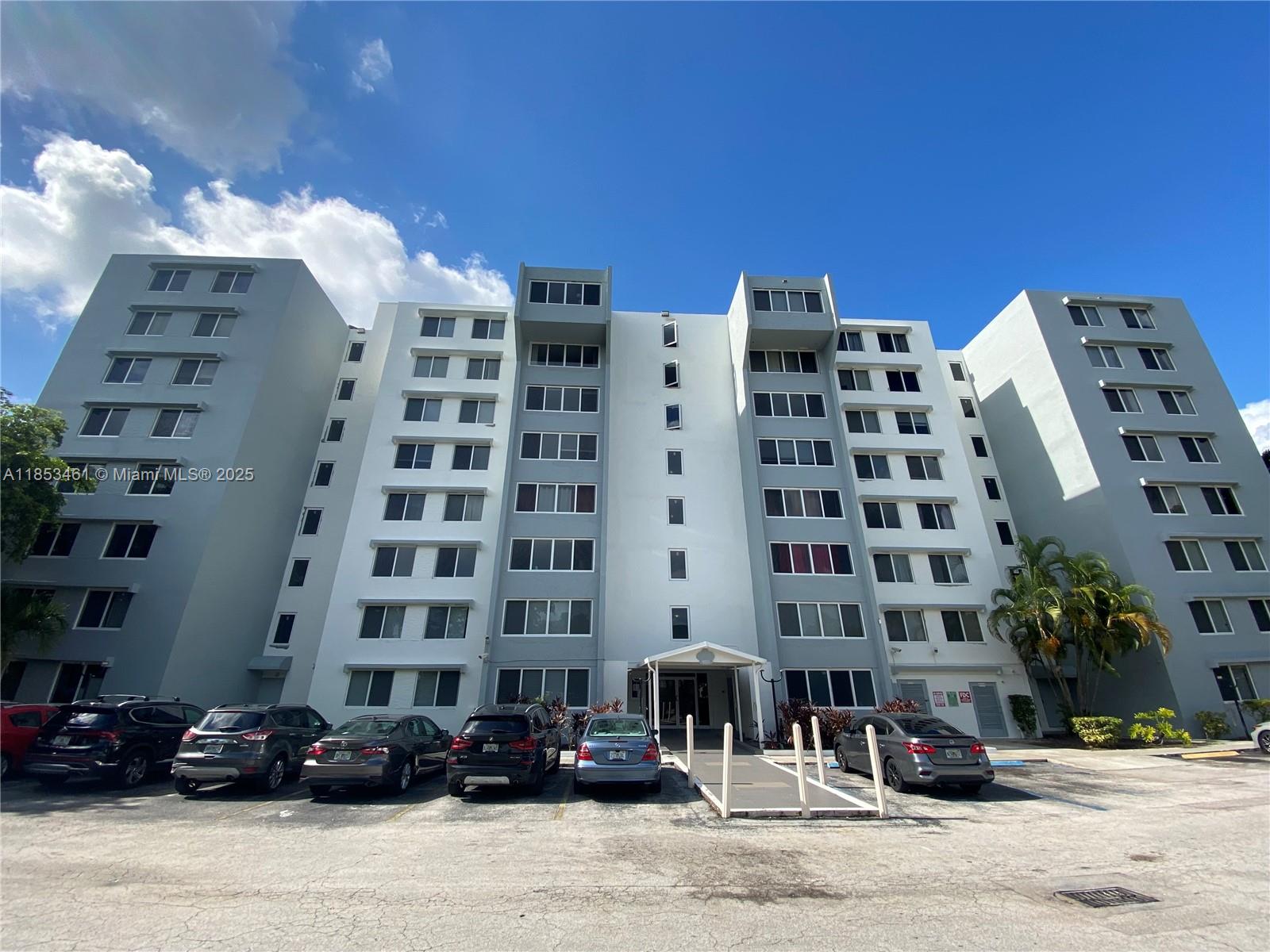 DADELAND PLACE CONDO - Residential Lease