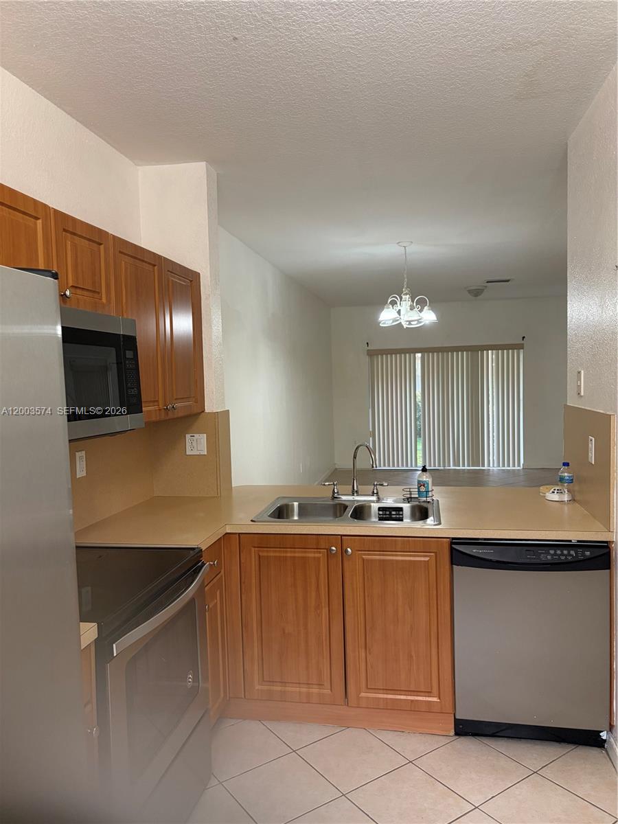 WOODLAND VILLAS 1ST ADD - Residential