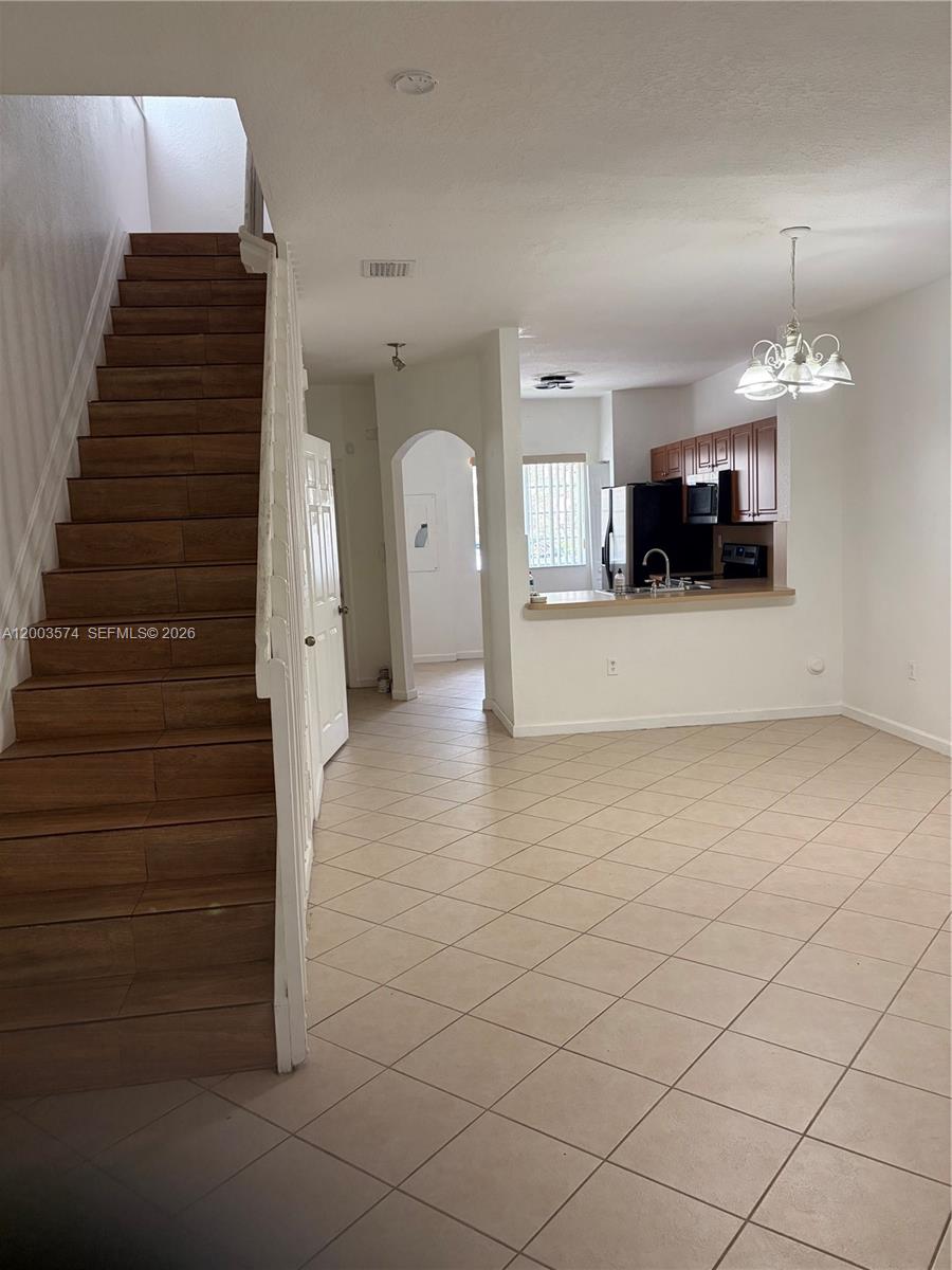 WOODLAND VILLAS 1ST ADD - Residential