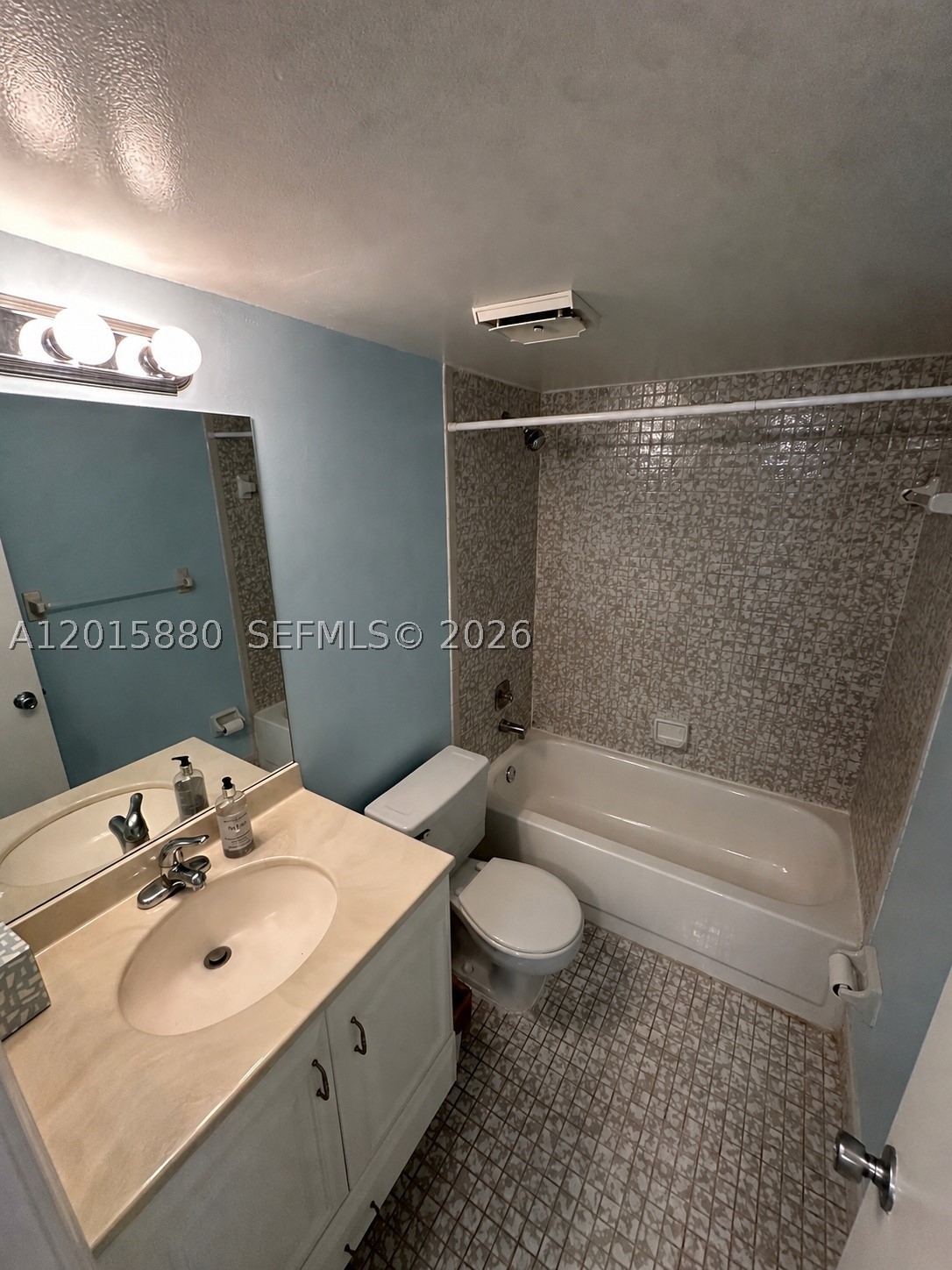 ROYAL PALM AT PLANTATION - Residential