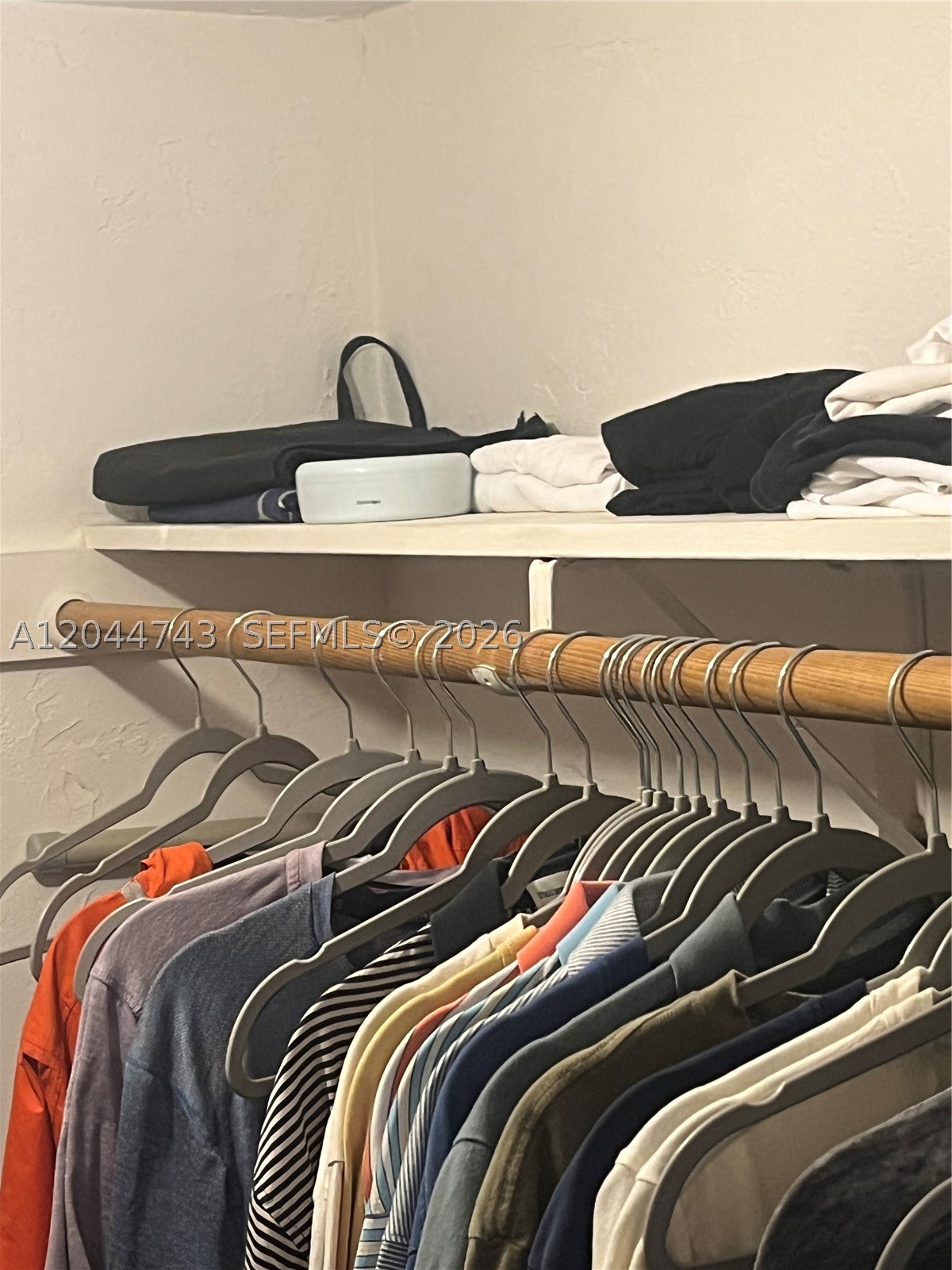 VILLA CAPRI CONDO - Residential Lease