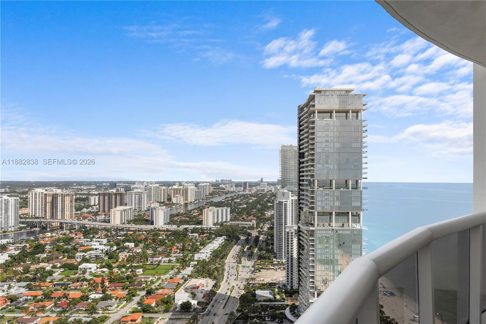 TRUMP ROYALE CONDO - Residential