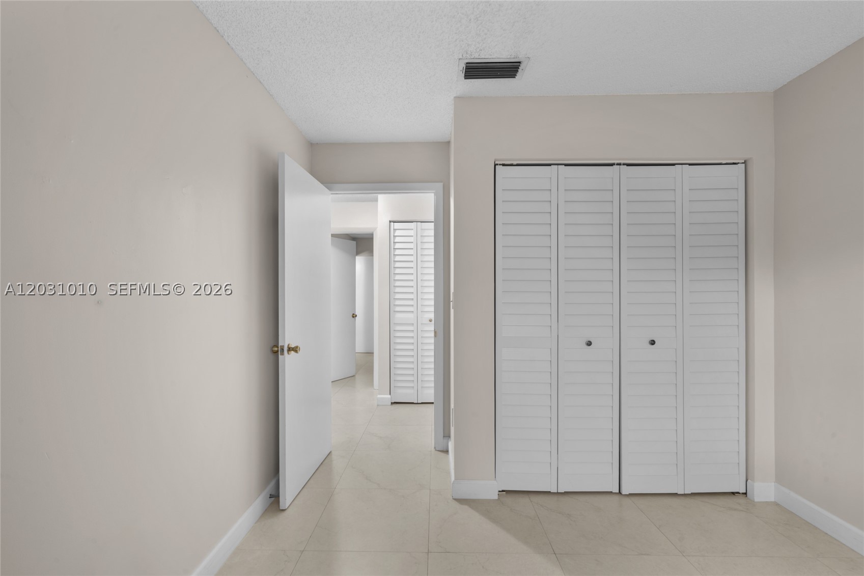 VILLAS AT BRISTOL PARK CO - Residential