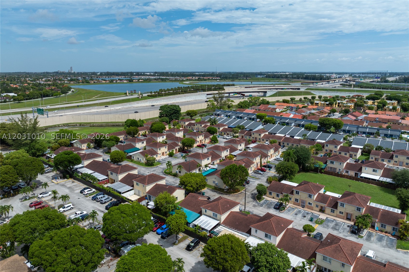 VILLAS AT BRISTOL PARK CO - Residential