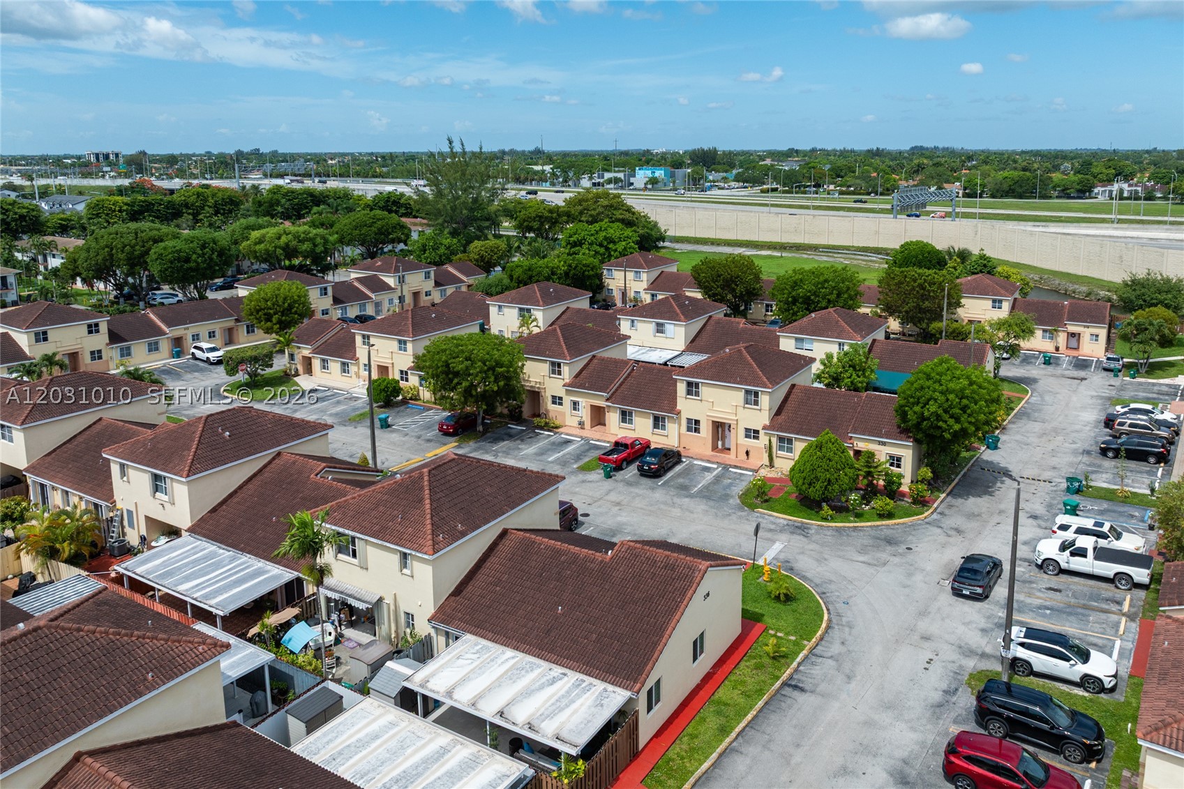 VILLAS AT BRISTOL PARK CO - Residential