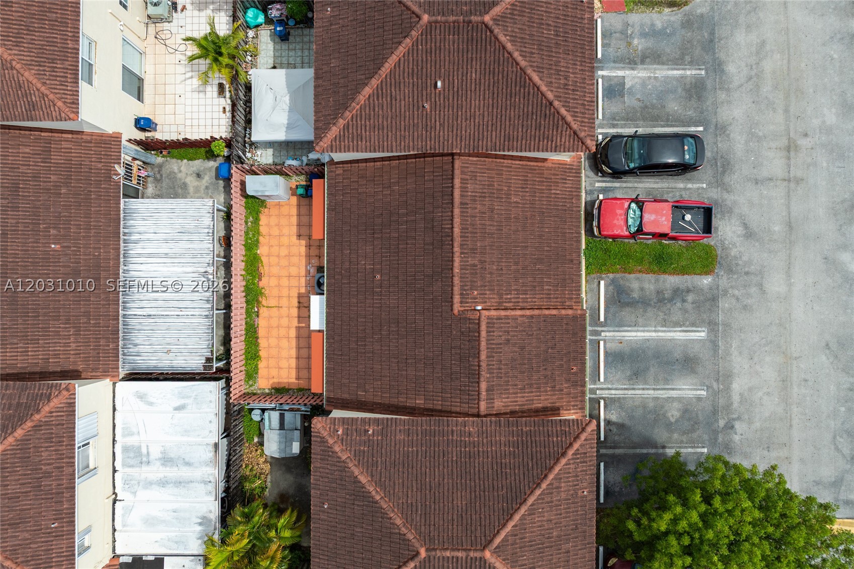 VILLAS AT BRISTOL PARK CO - Residential