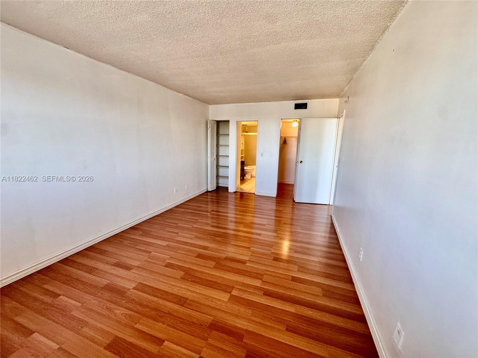 SAILBOAT CAY CONDO - Residential