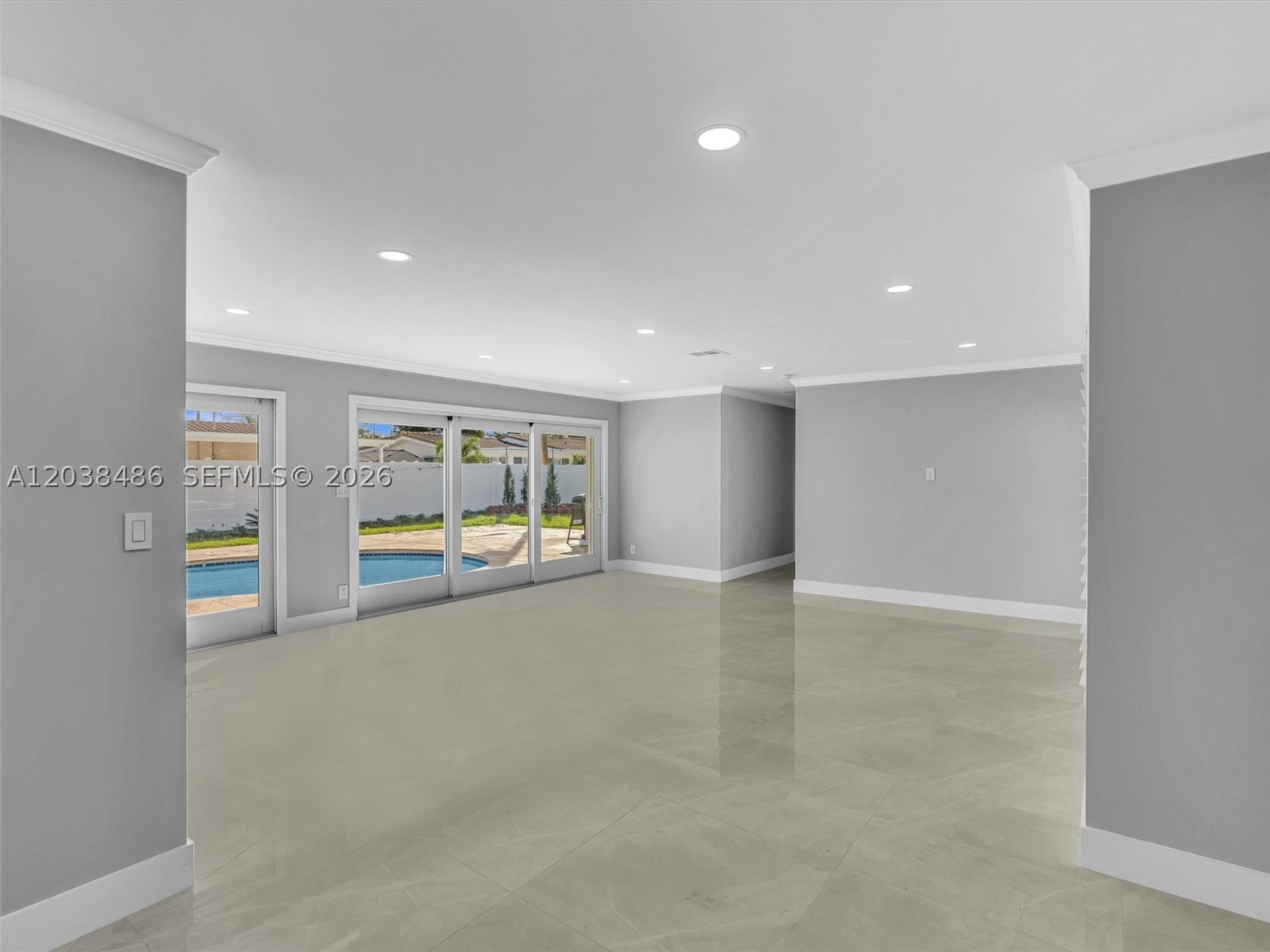 IMPERIAL POINT 2 SEC - Residential Lease