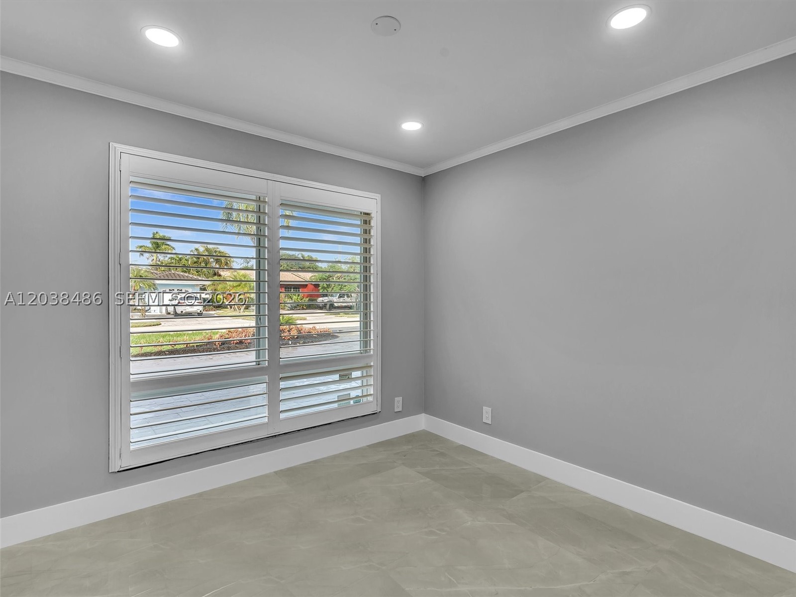 IMPERIAL POINT 2 SEC - Residential Lease