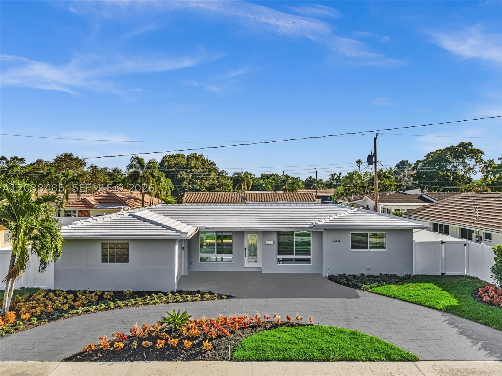 IMPERIAL POINT 2 SEC - Residential Lease