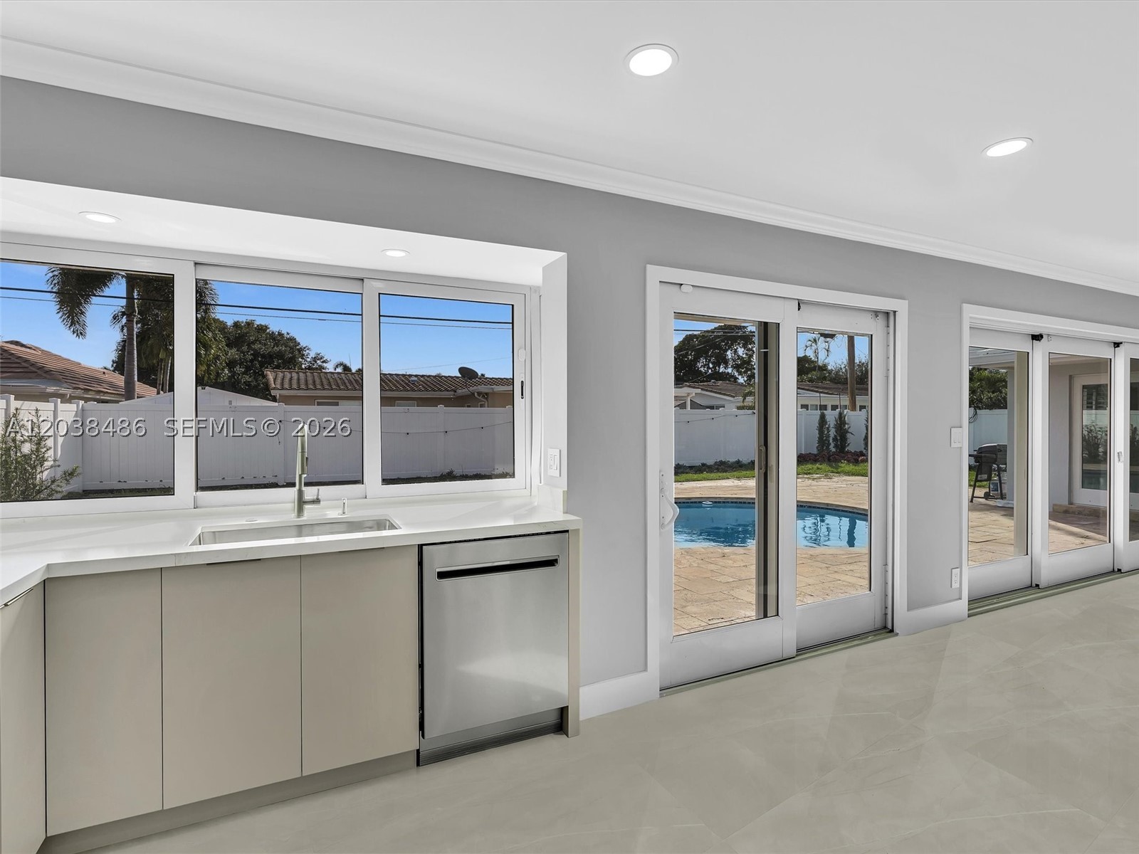 IMPERIAL POINT 2 SEC - Residential Lease