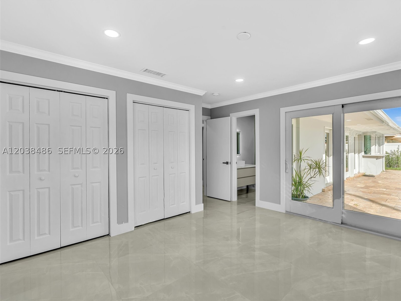 IMPERIAL POINT 2 SEC - Residential Lease