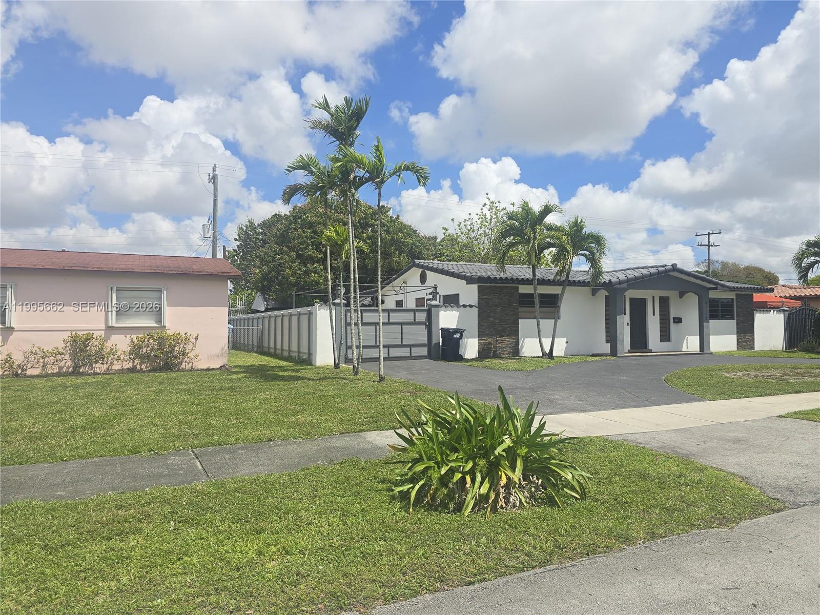 CORAL PARK ESTATES SEC 5 - Residential