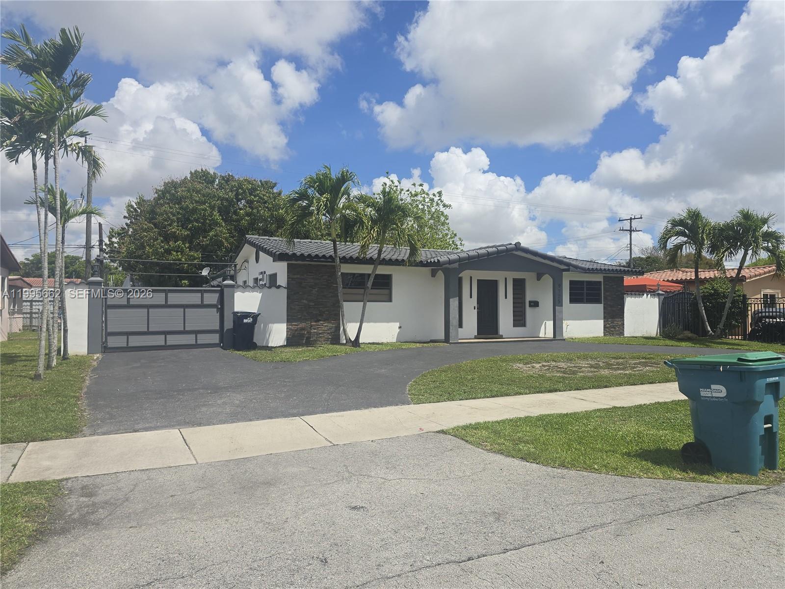 CORAL PARK ESTATES SEC 5 - Residential