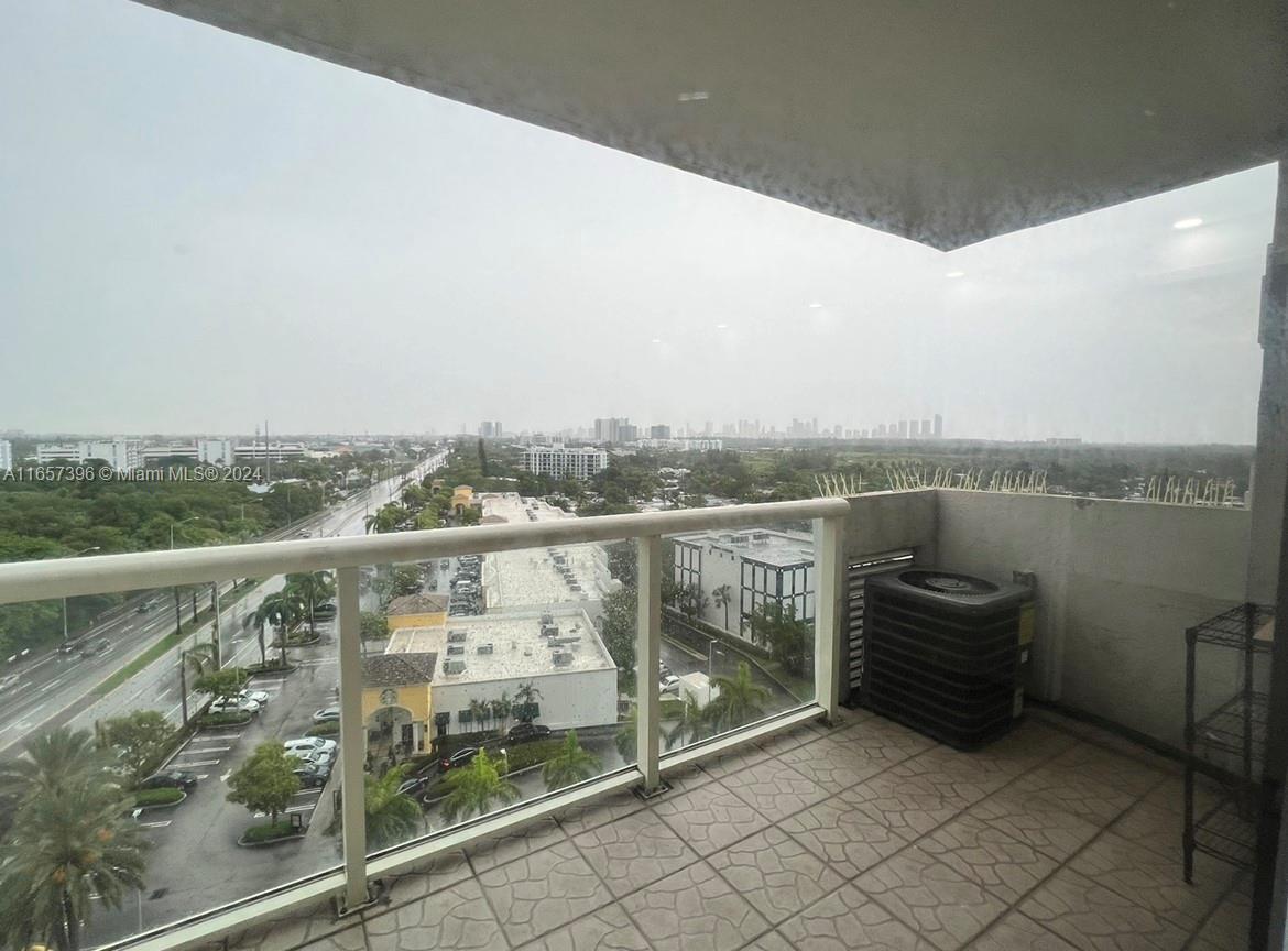 SAILBOAT CAY CONDO - Residential