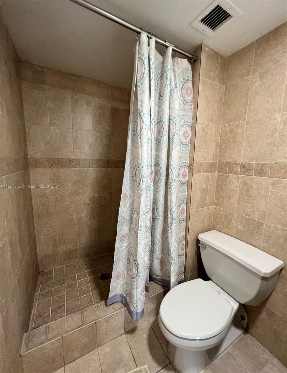 SAILBOAT CAY CONDO - Residential