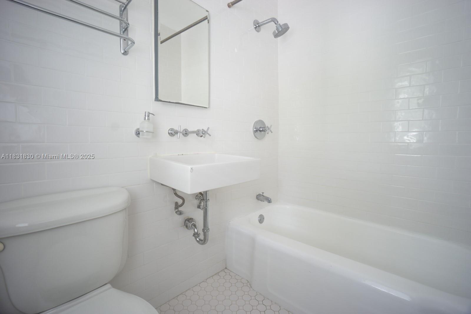 Colonial Villas - Residential Lease