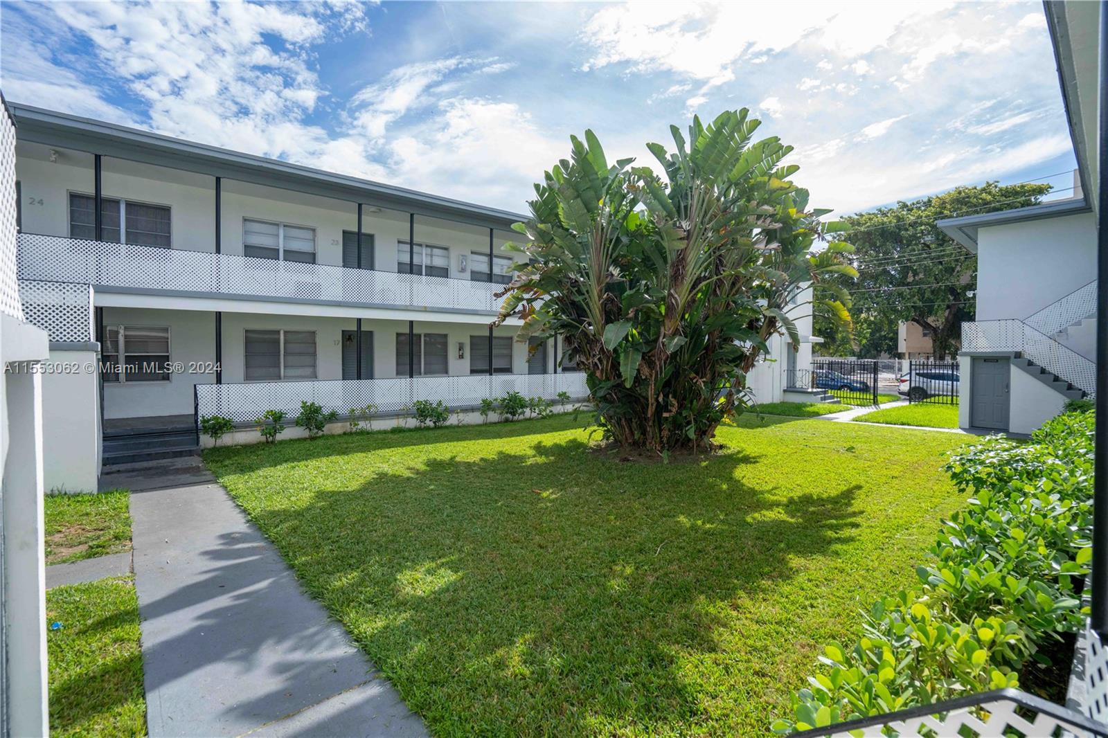 7 53 42 - Residential Lease
