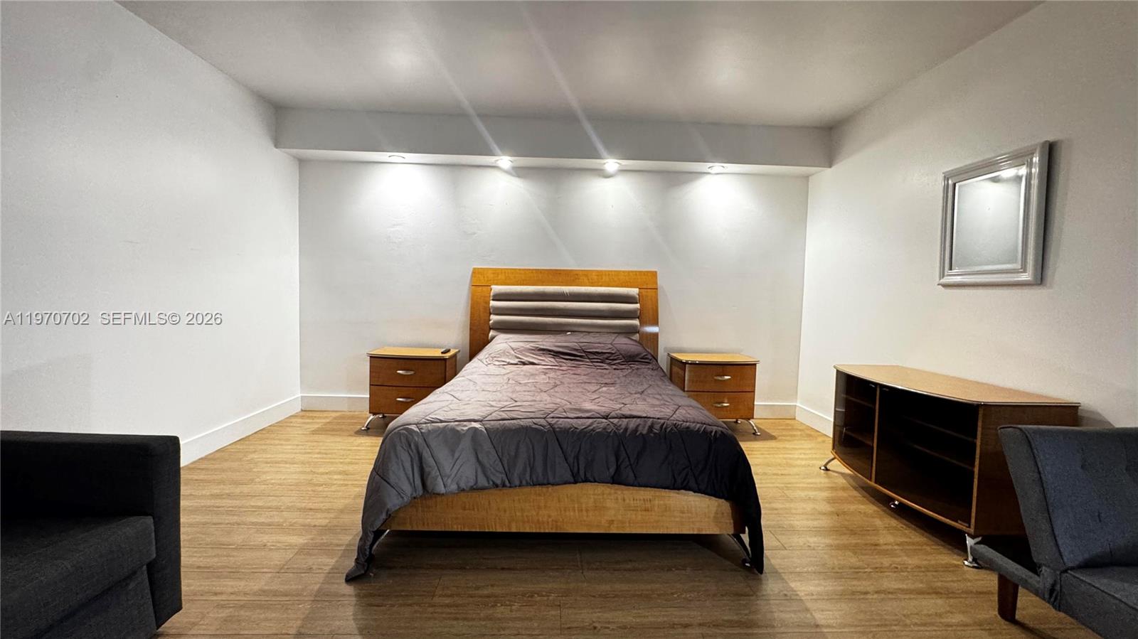 FOUR AMBASSADORS CONDO PH - Residential
