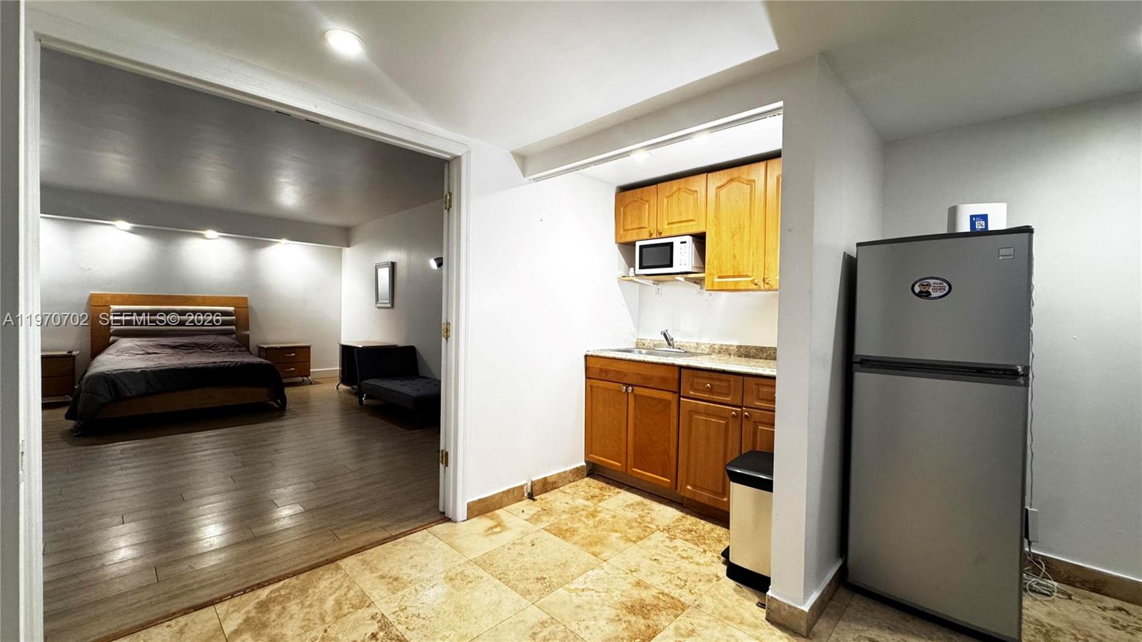FOUR AMBASSADORS CONDO PH - Residential