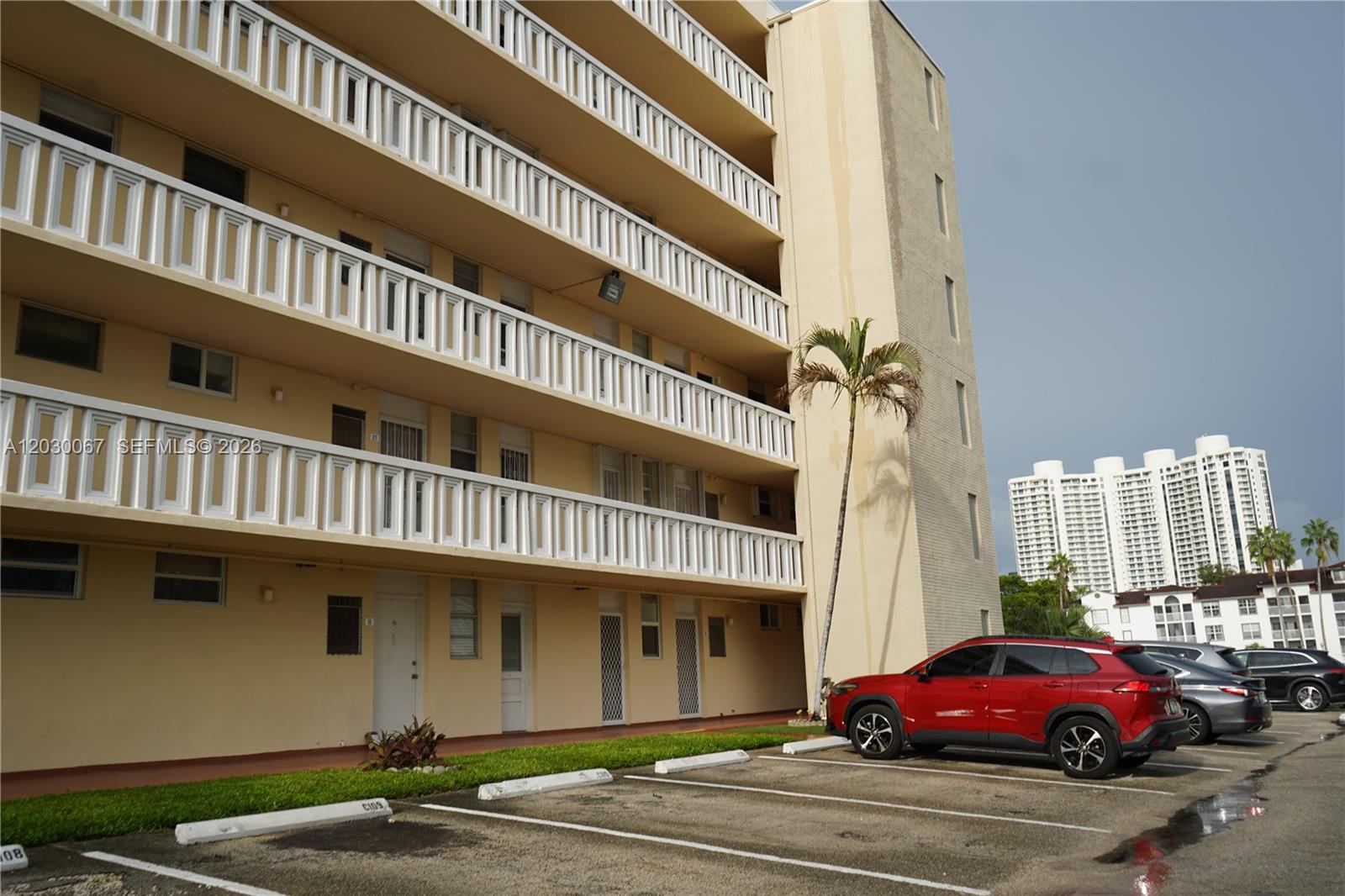 POINT EAST ONE CONDO-BLDG - Residential Lease