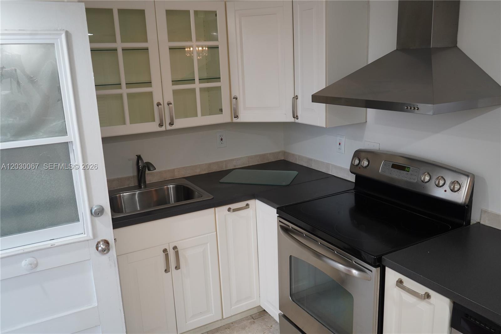 POINT EAST ONE CONDO-BLDG - Residential Lease