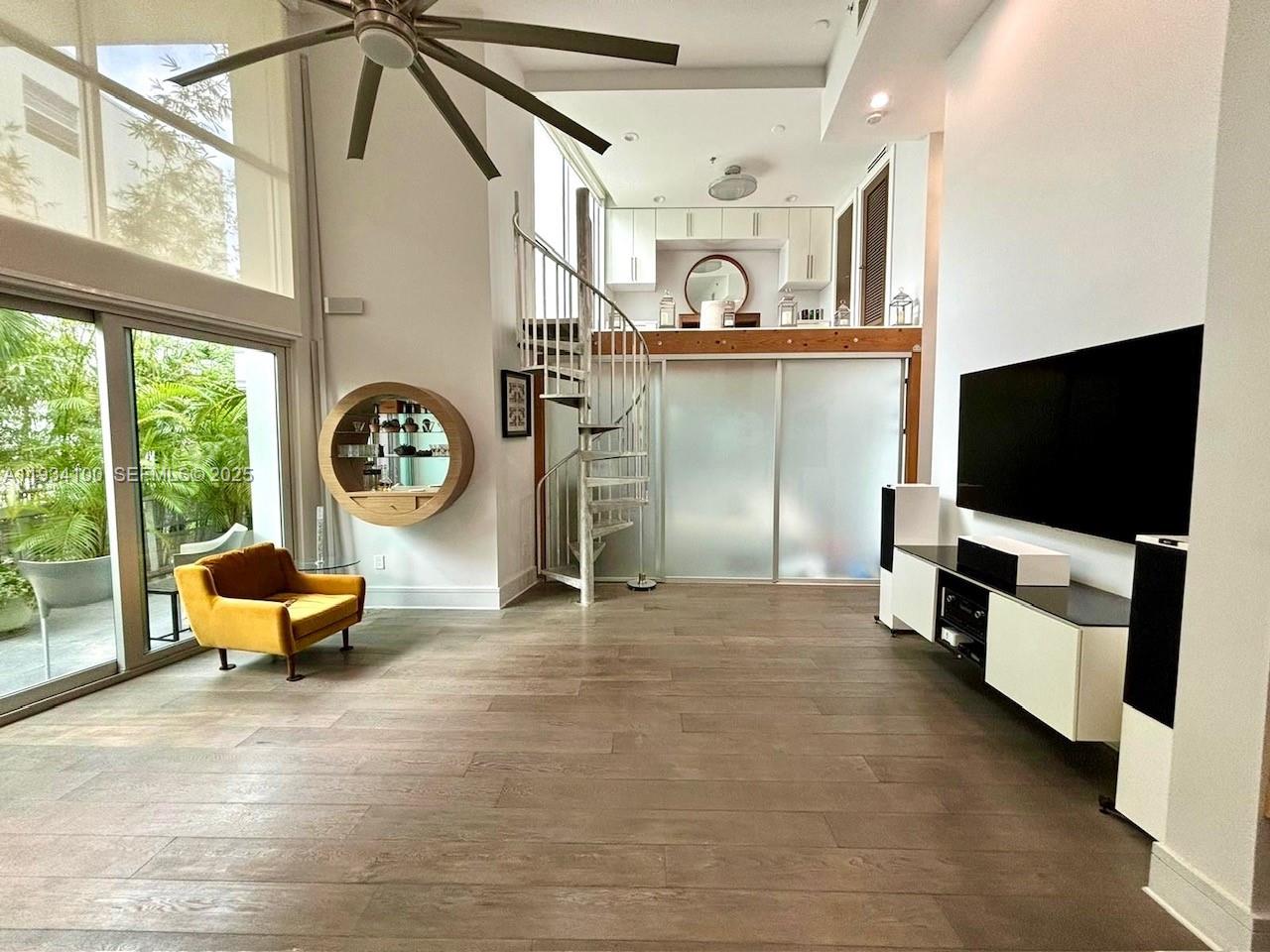 ILONA CONDO - Residential Lease